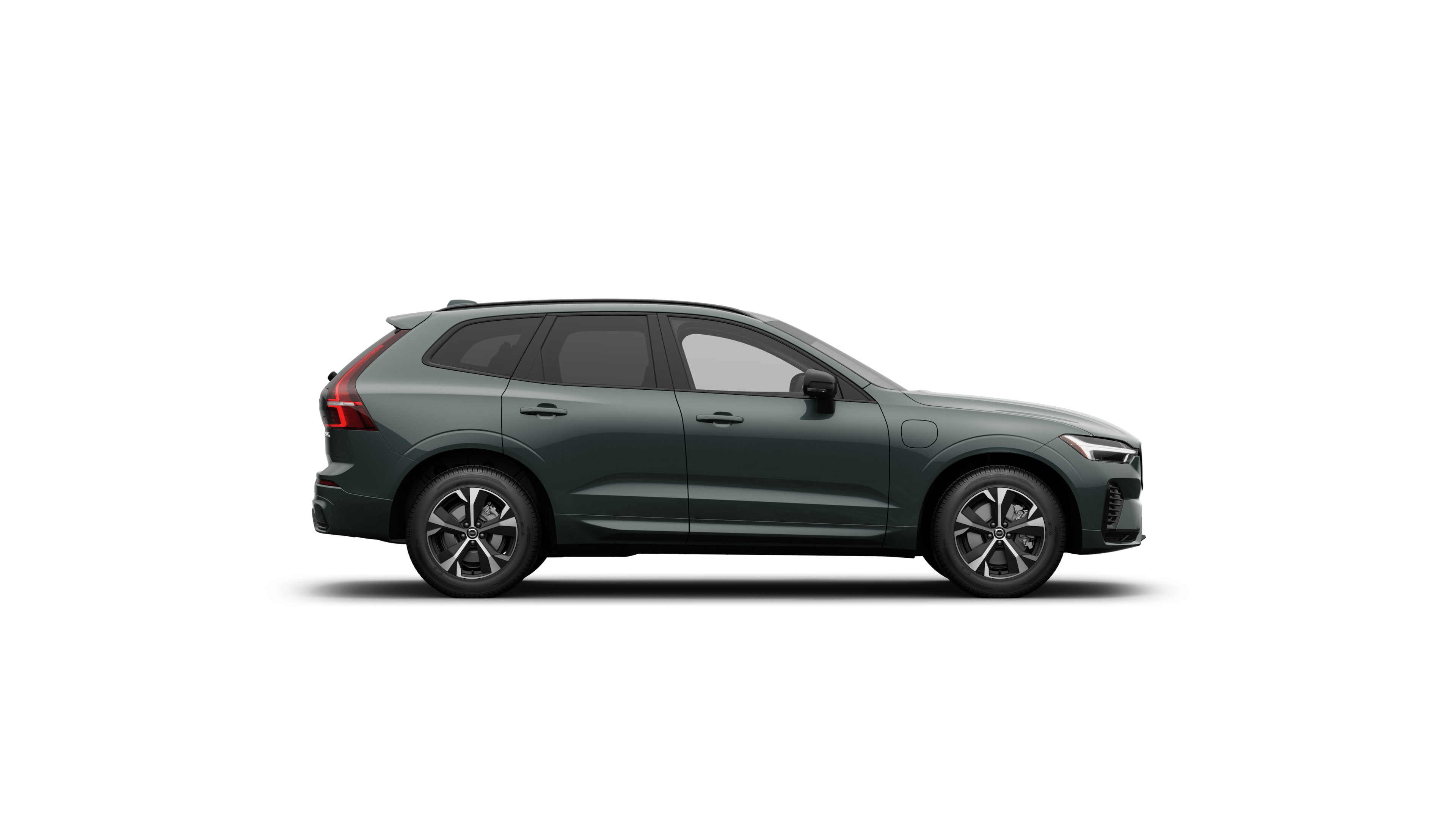 Volvo XC60 T8 PHEV — imagem editorial