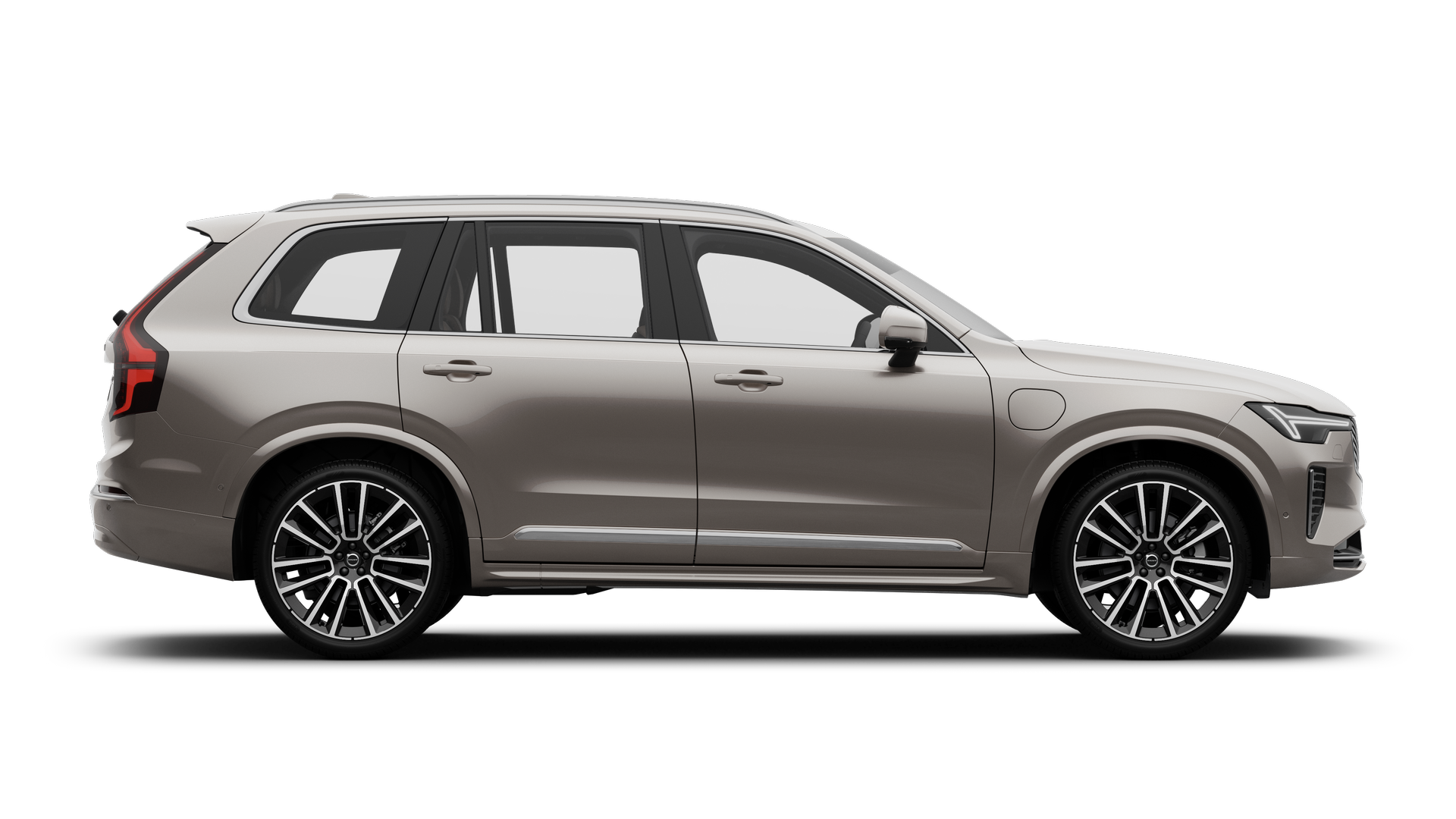 Volvo XC90 T8 Recharge — imagem editorial